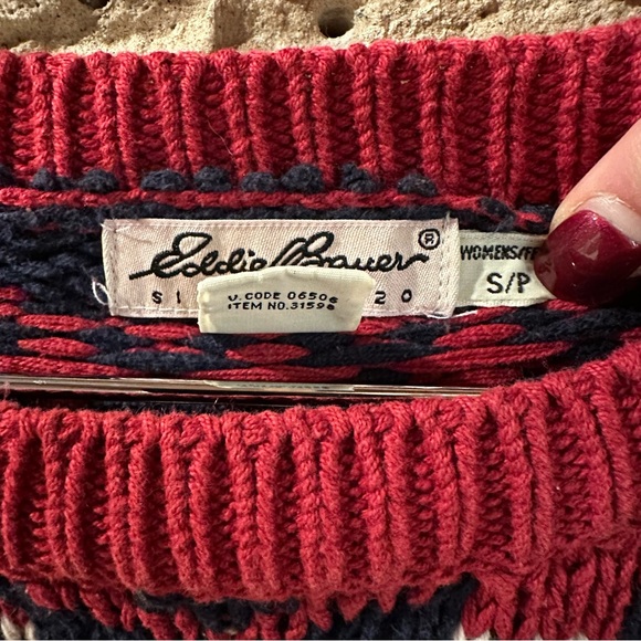 Eddie Bauer Vintage 90’s Red and Cream Patterned Crewneck Sweater - Picture 6 of 8